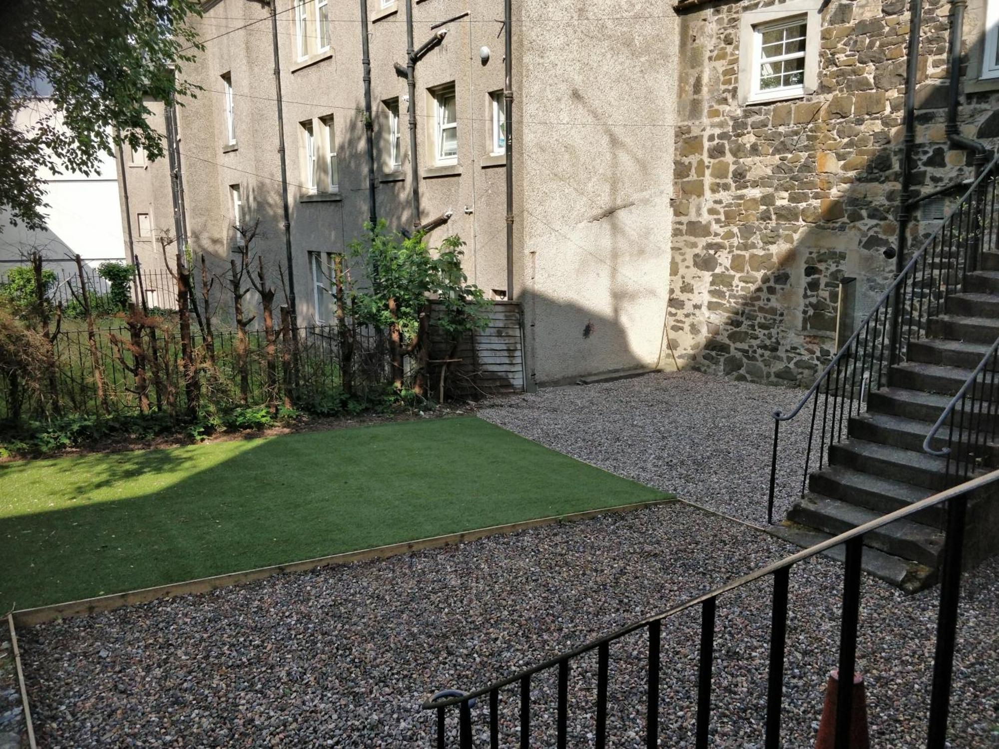 Hamish Apartment *
